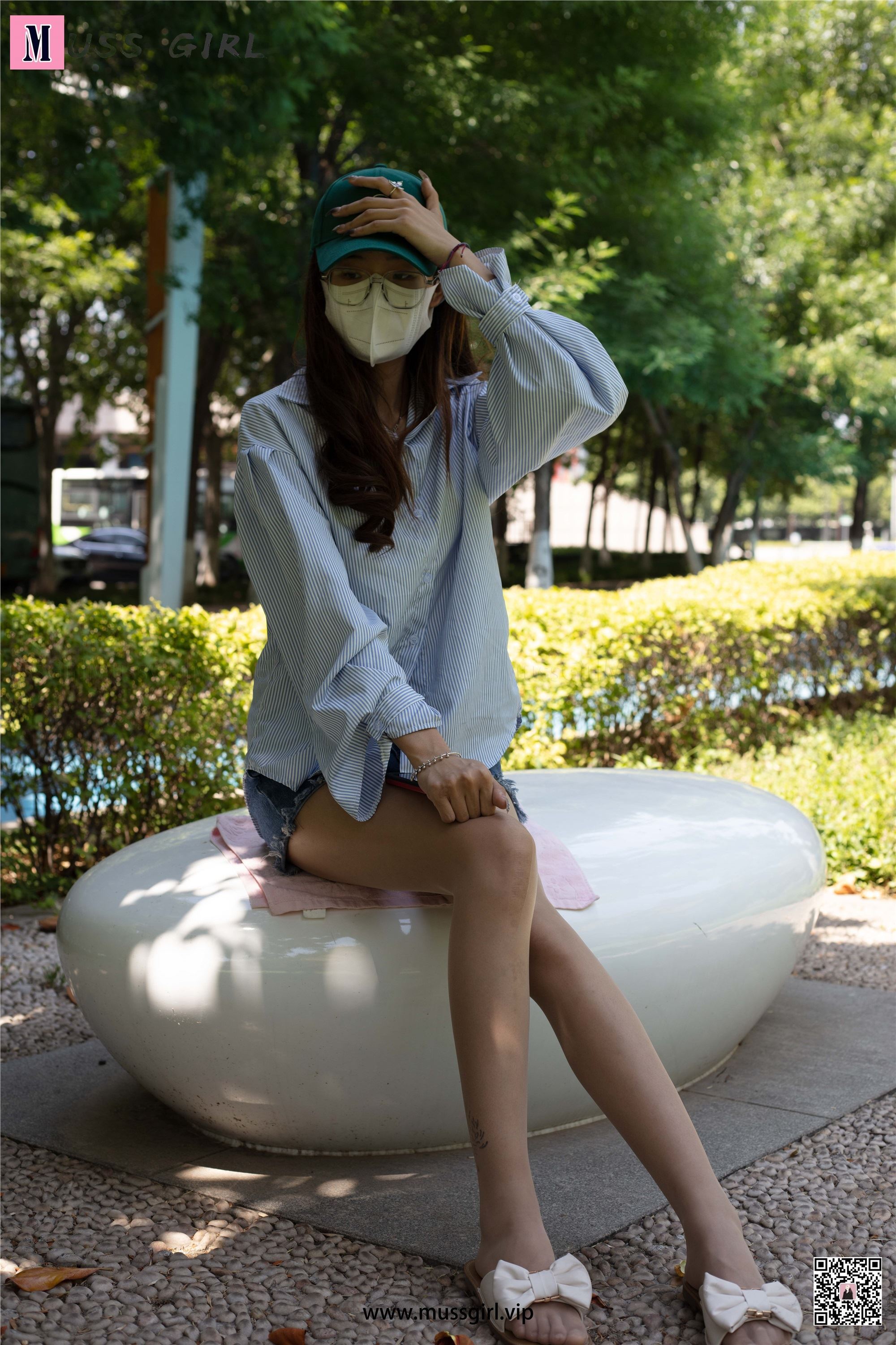 MussGirl慕丝女郎  NO.211 牛仔热裤肉丝美女